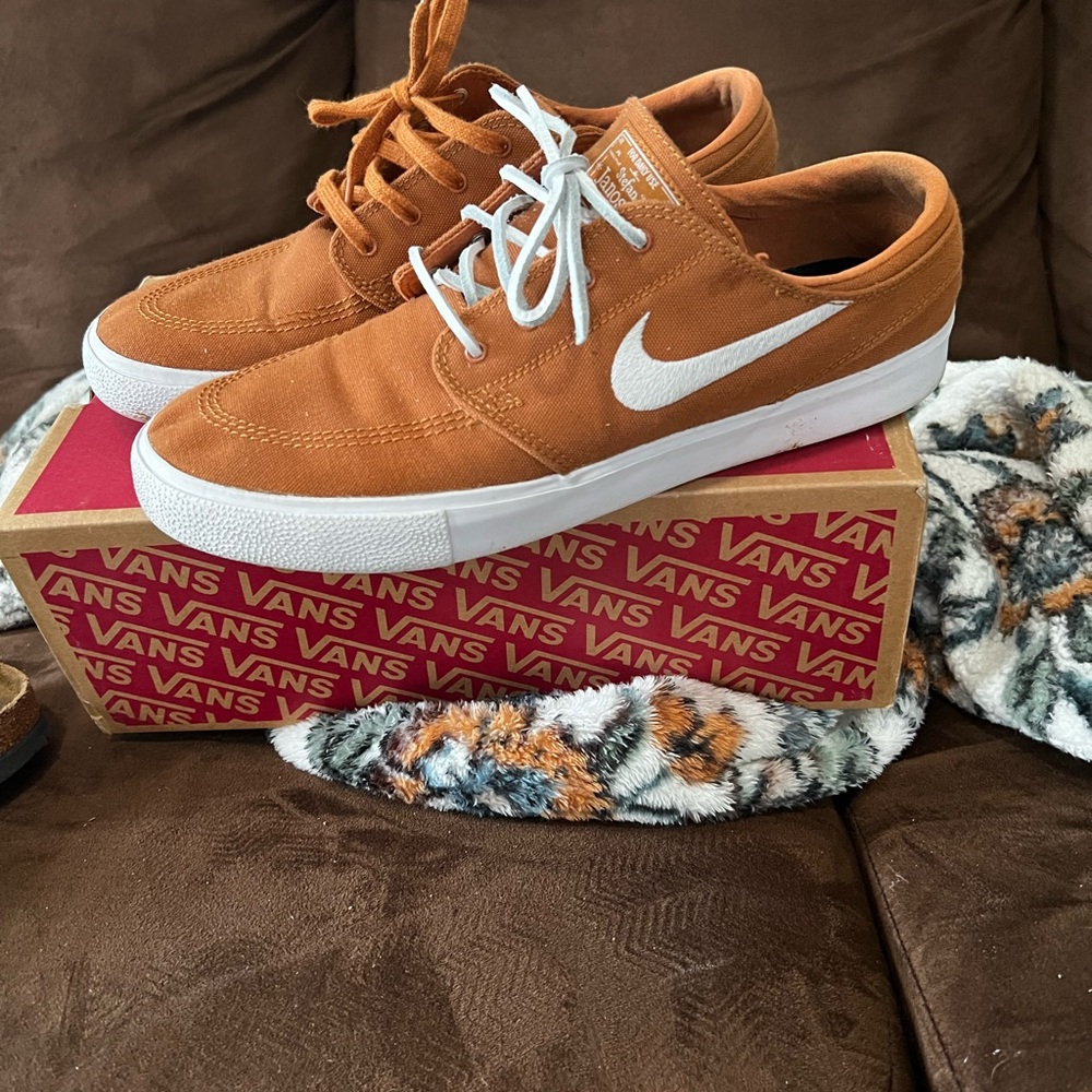Nike Burnt Orange Canvas Stephan Janoski
